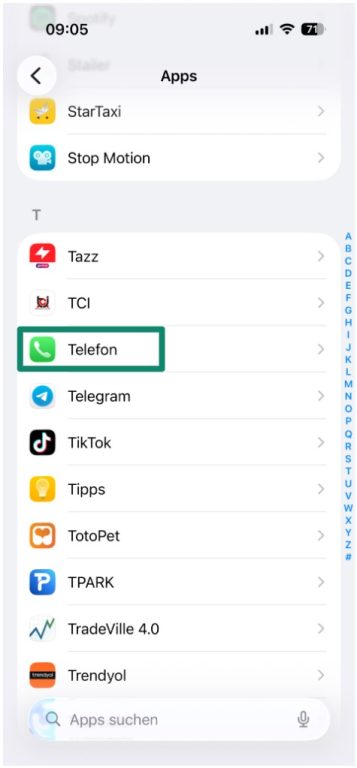 The “Silence Unknown Callers” toggle switch is on in iPhone settings.