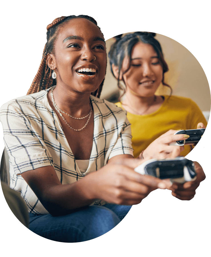 Различни игрови конзоли и устройства.